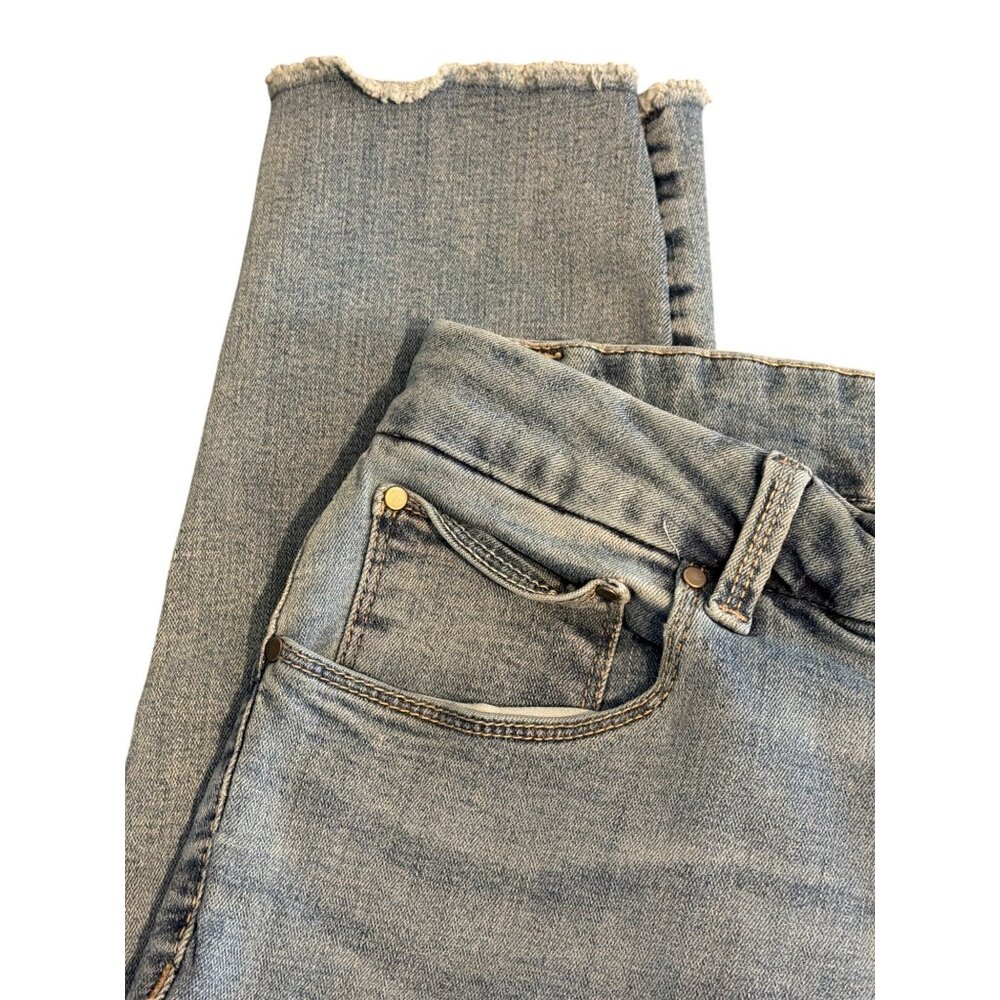 Time Tru High Rise Denim Jeans Light Wash Raw Hem 5 Pocket Size 16 - Picture 2 of 4